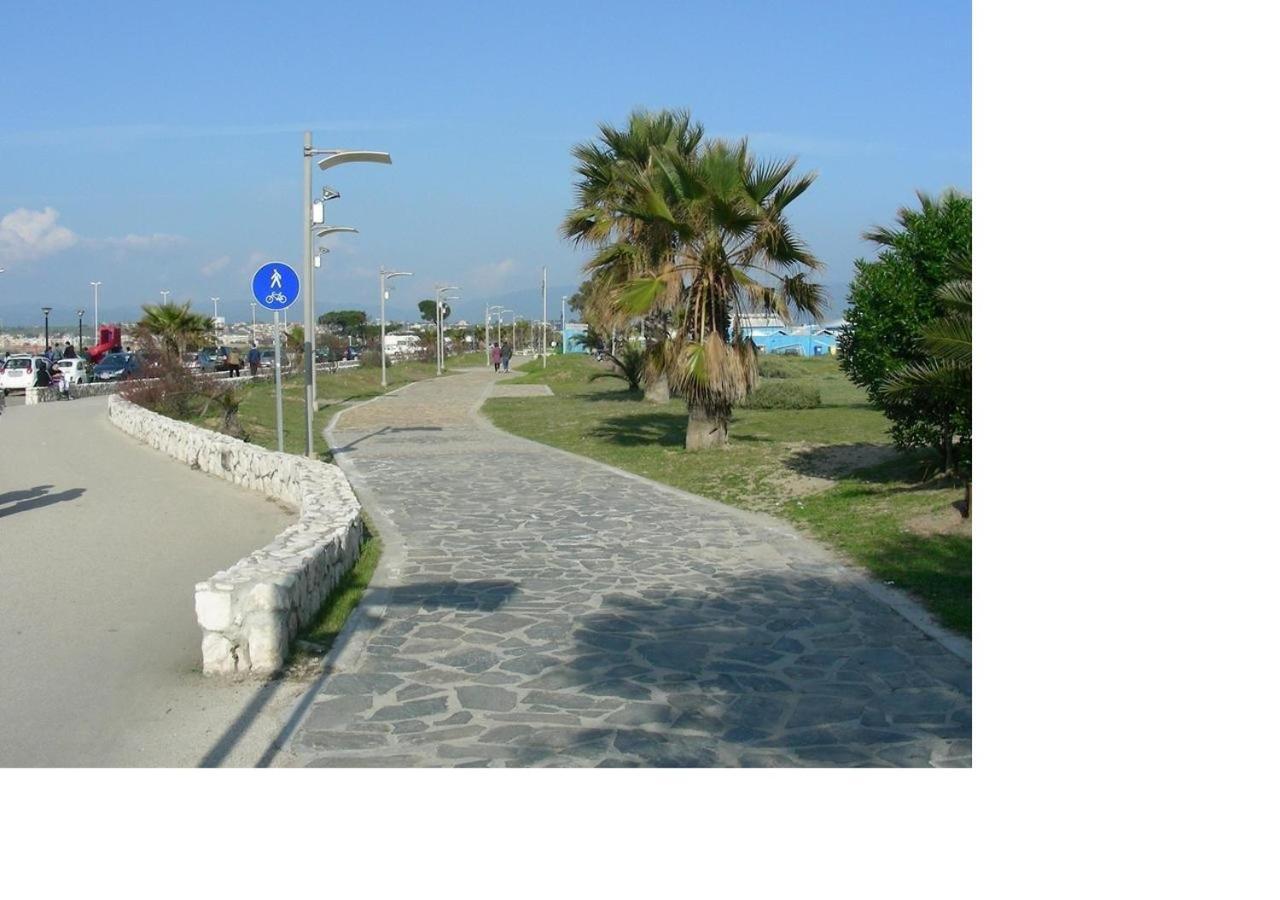 Sardinia Holidays - Domus Patrizia Quartu Sant'Elena Bagian luar foto